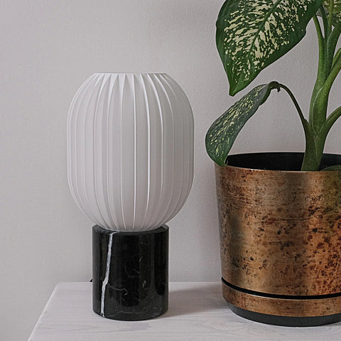 CAPSULE STRAIGHT TABLE LAMP